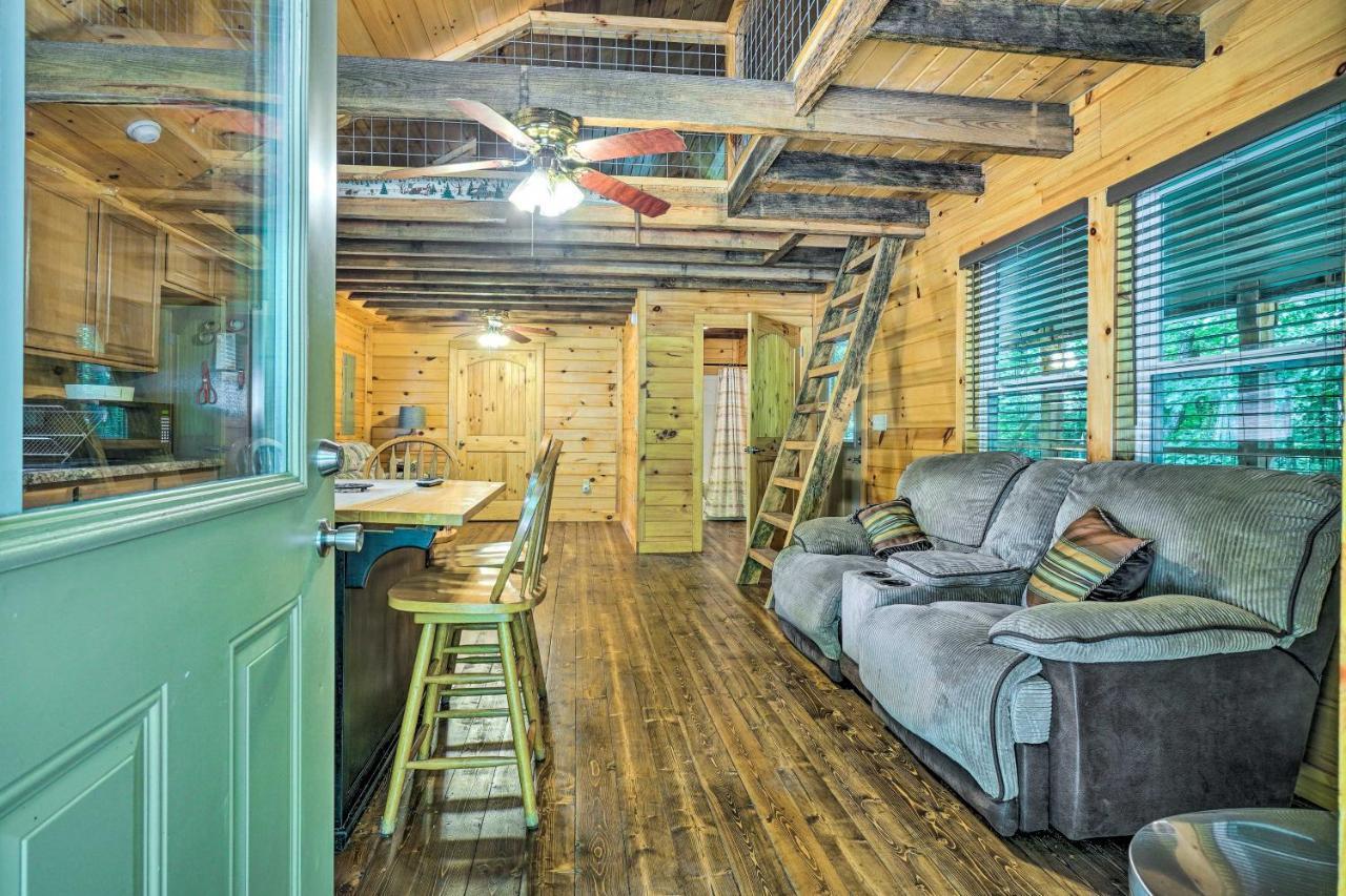 Peaceful Decatur Cabin With Grill And Fire Pit! Exterior foto