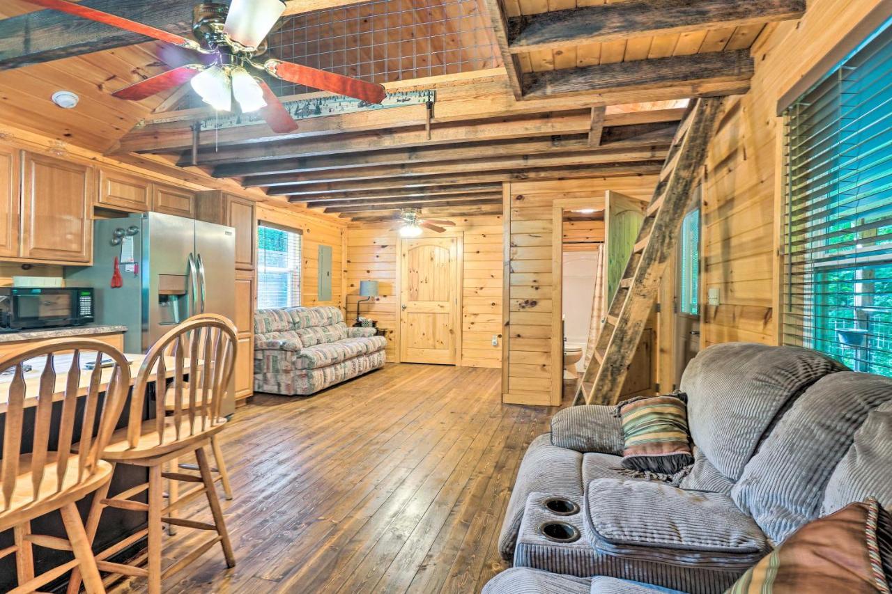Peaceful Decatur Cabin With Grill And Fire Pit! Exterior foto