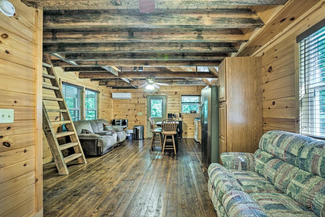 Peaceful Decatur Cabin With Grill And Fire Pit! Exterior foto