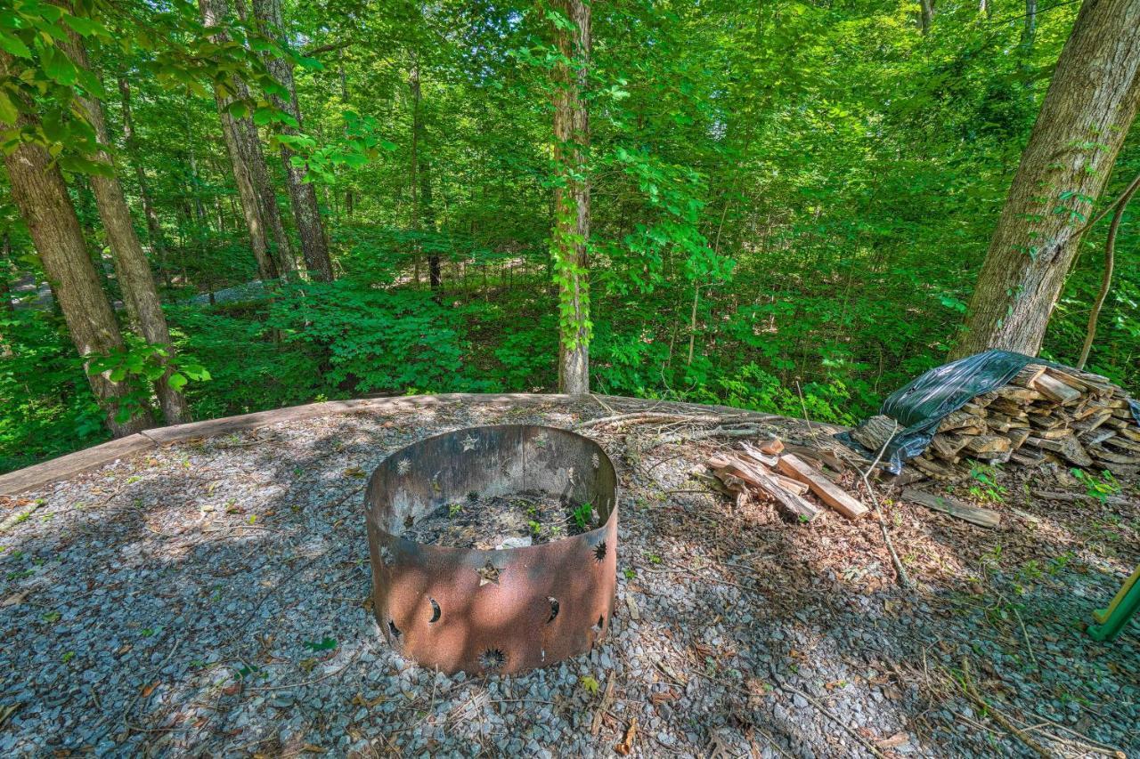 Peaceful Decatur Cabin With Grill And Fire Pit! Exterior foto